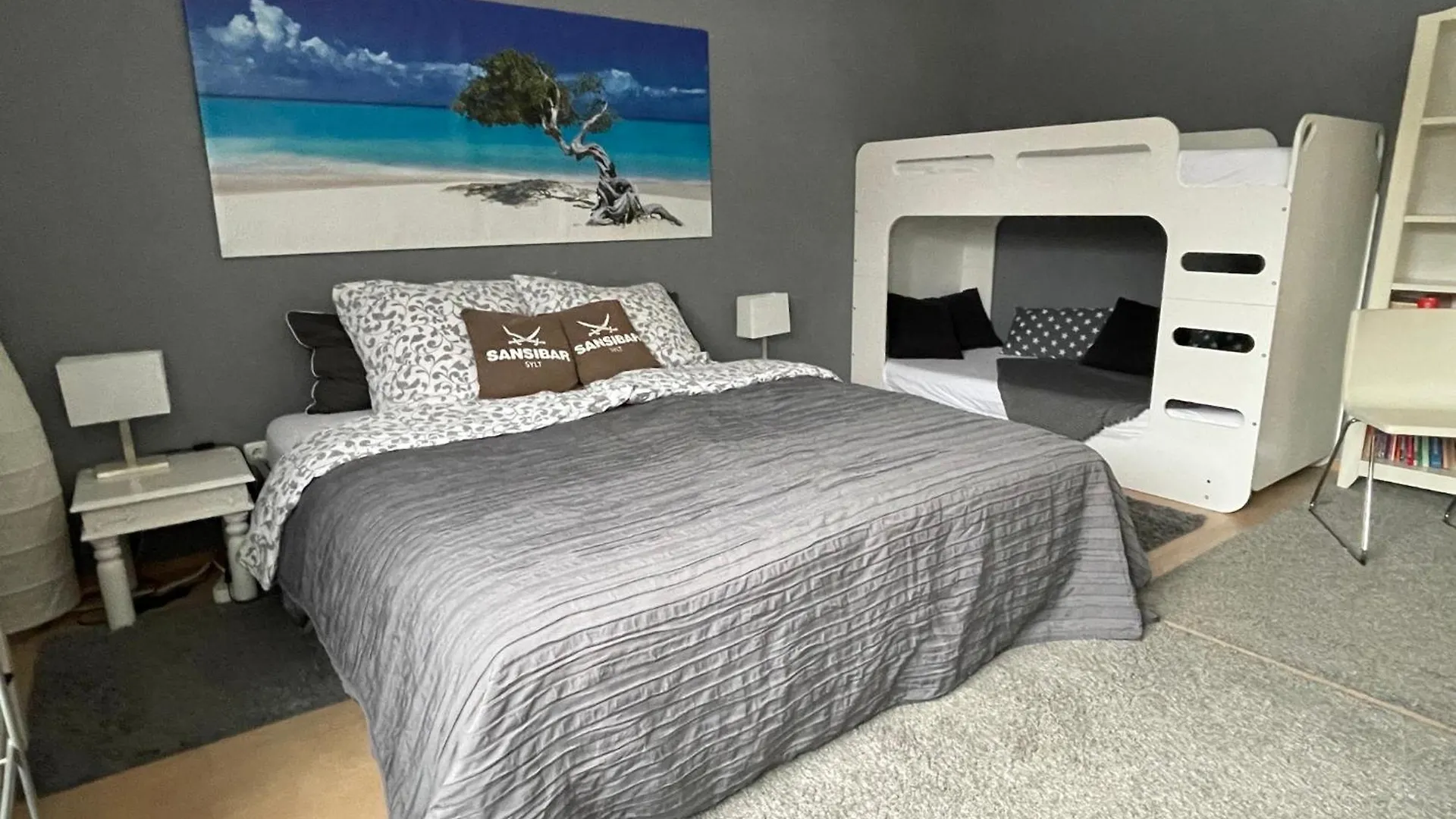 80Qm Appartement, 3 Schlaf-Zimmer, Integrierter Kueche Und Bad, 2Min Von A8, Garten Mit Sitzgruppe, Ruhig Und Modern Irschenberg Apartment